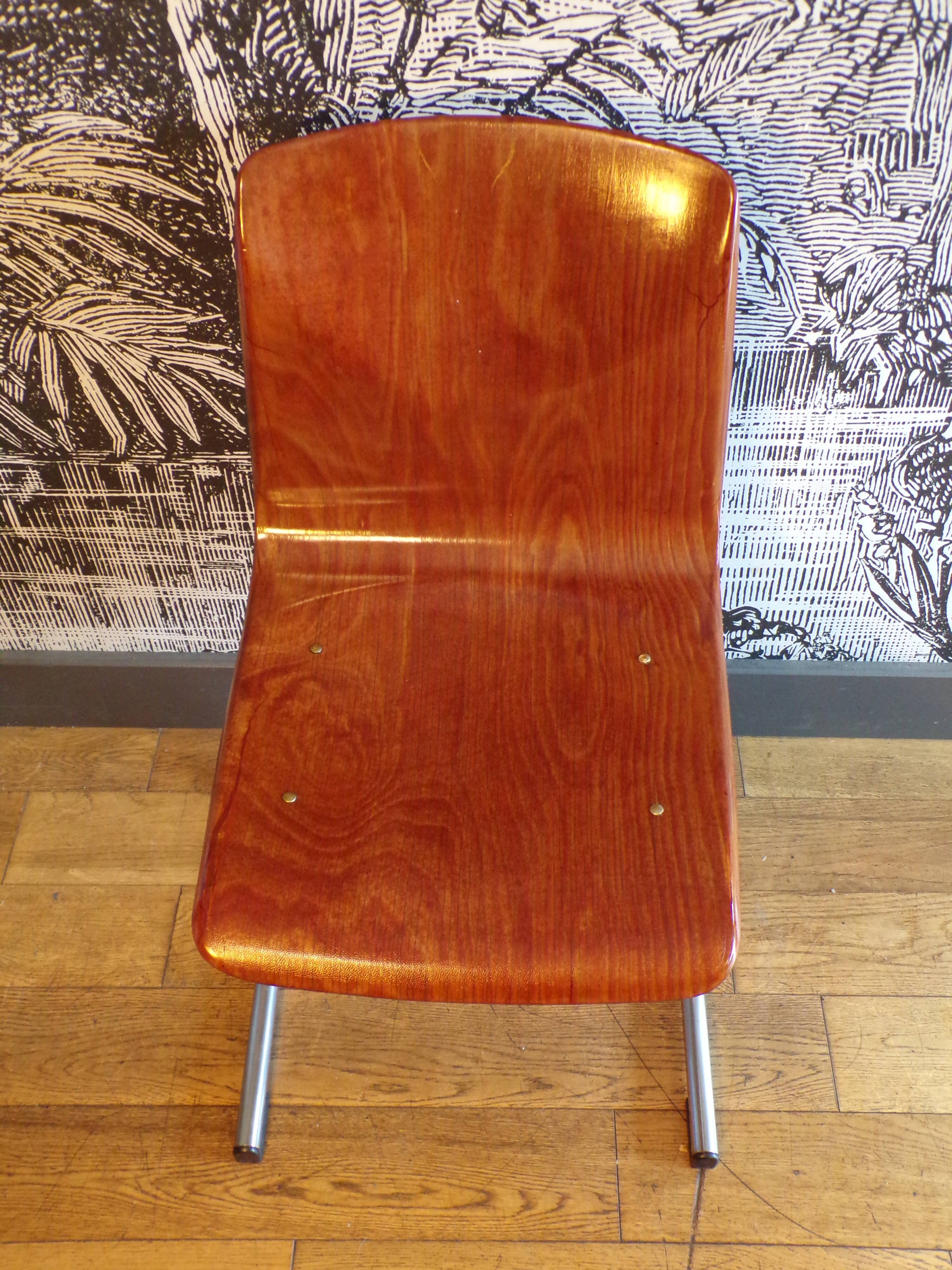 1970 Cantilever Chair in Pagwood