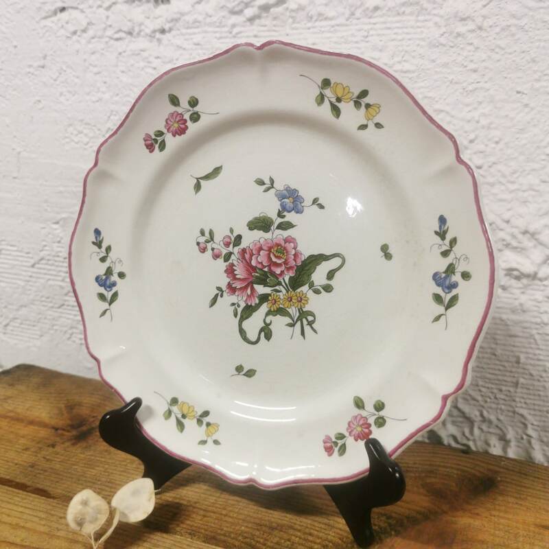 Round dish "Old Saint Amand"