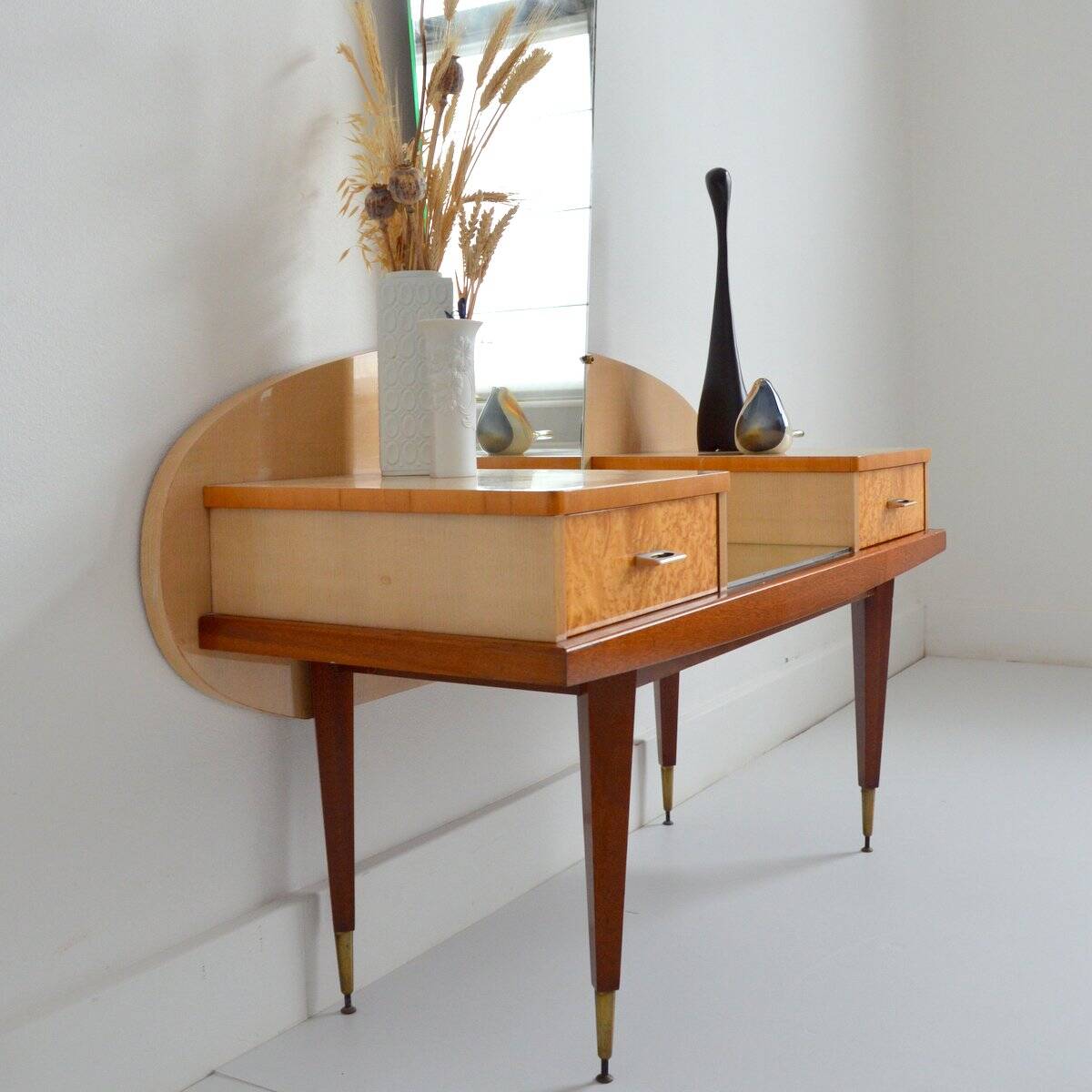 Vintage dressing table from the 50s/60s