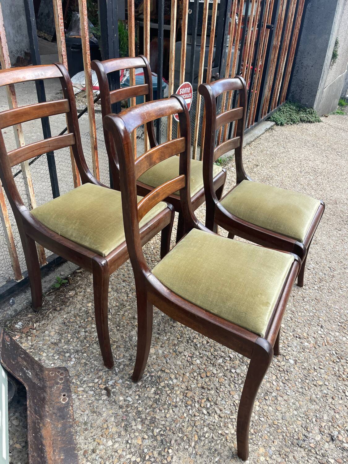 4 chaises acajou velours vert