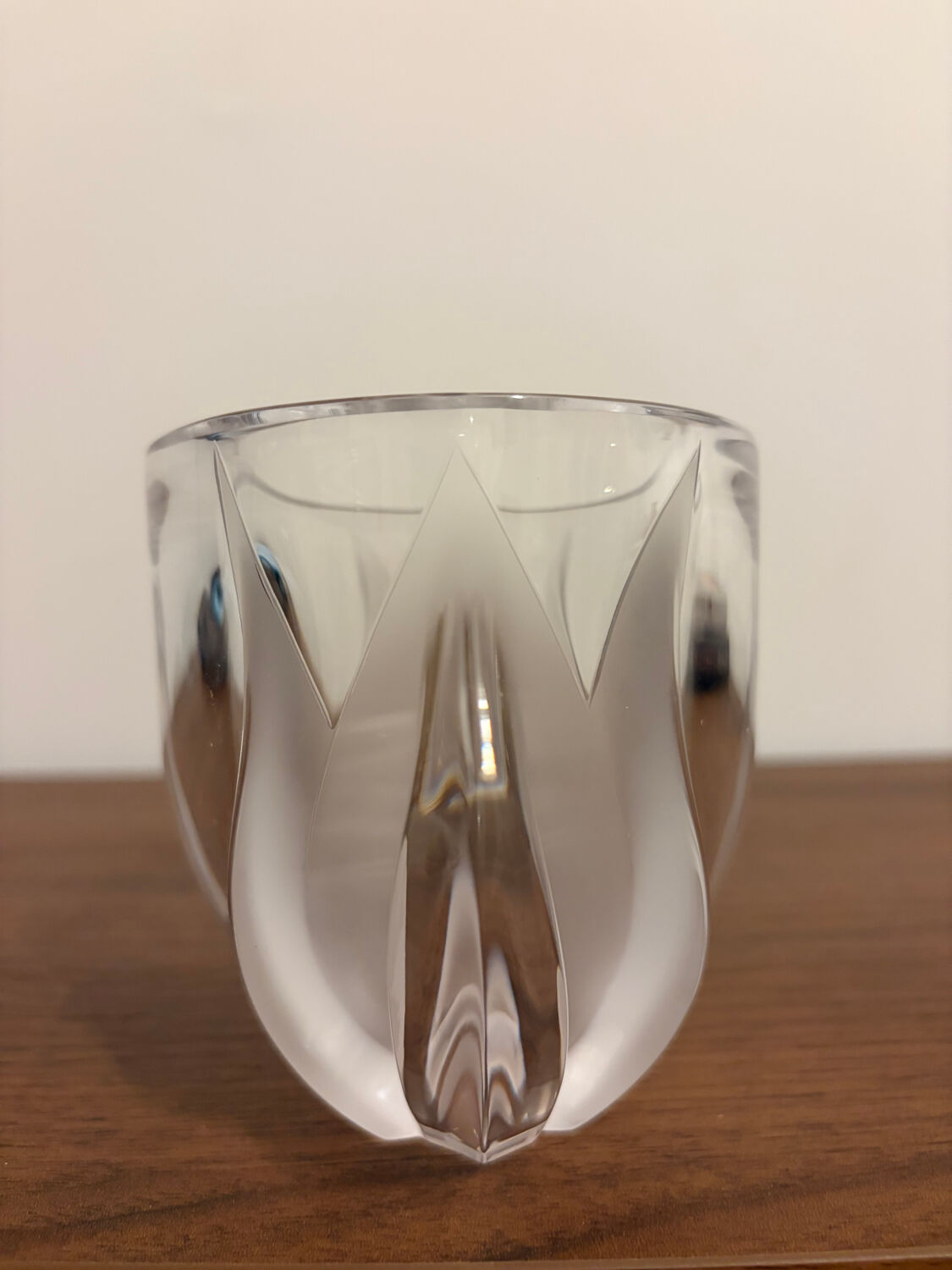 Lalique France vase with tulips in crystal