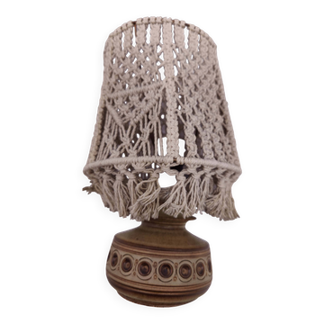 Vintage 70s Jersey Pottery ceramic lamp with macrame shade