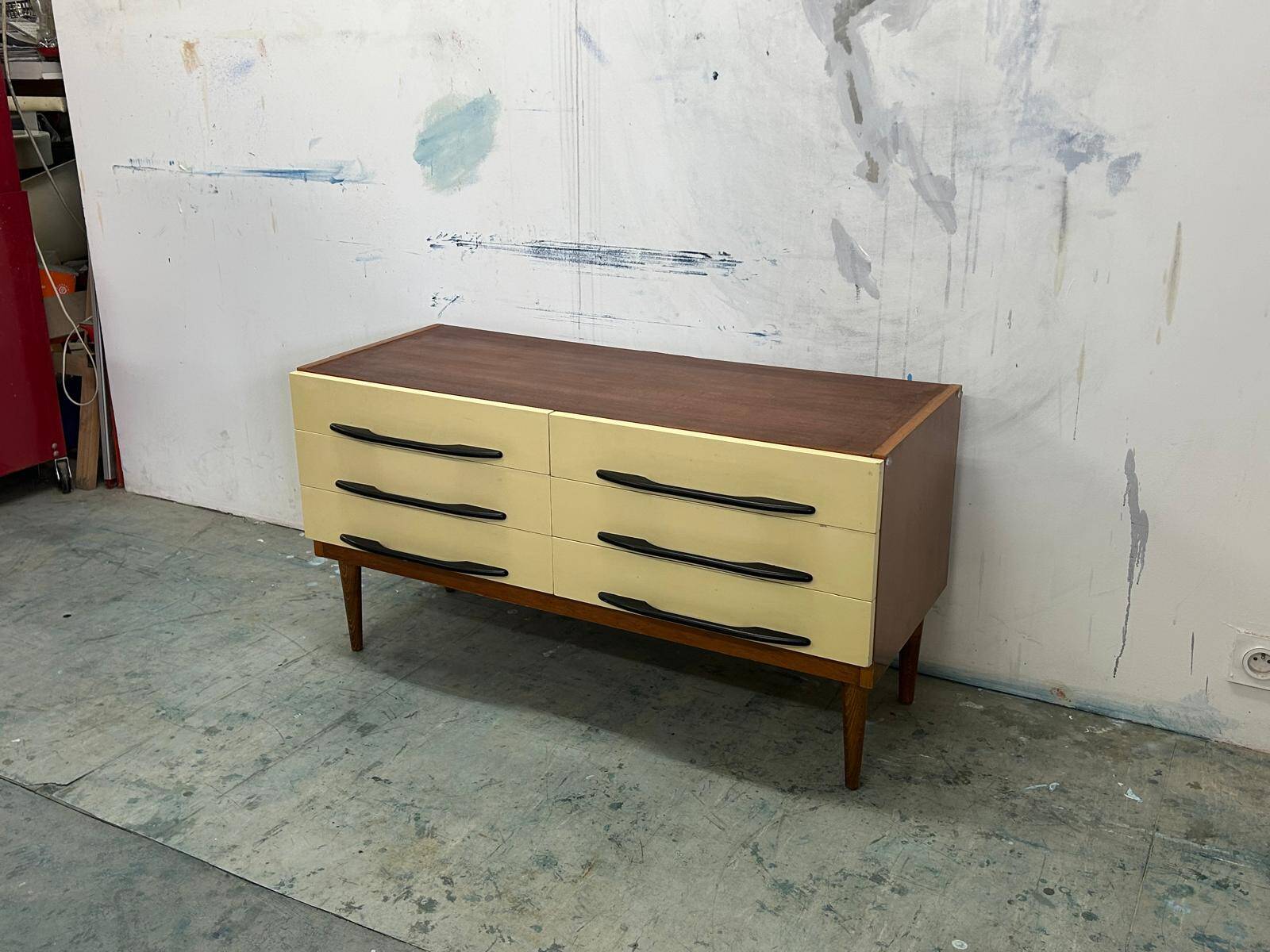 Vintage mid-century modern chest of drawers (1950s/60s)