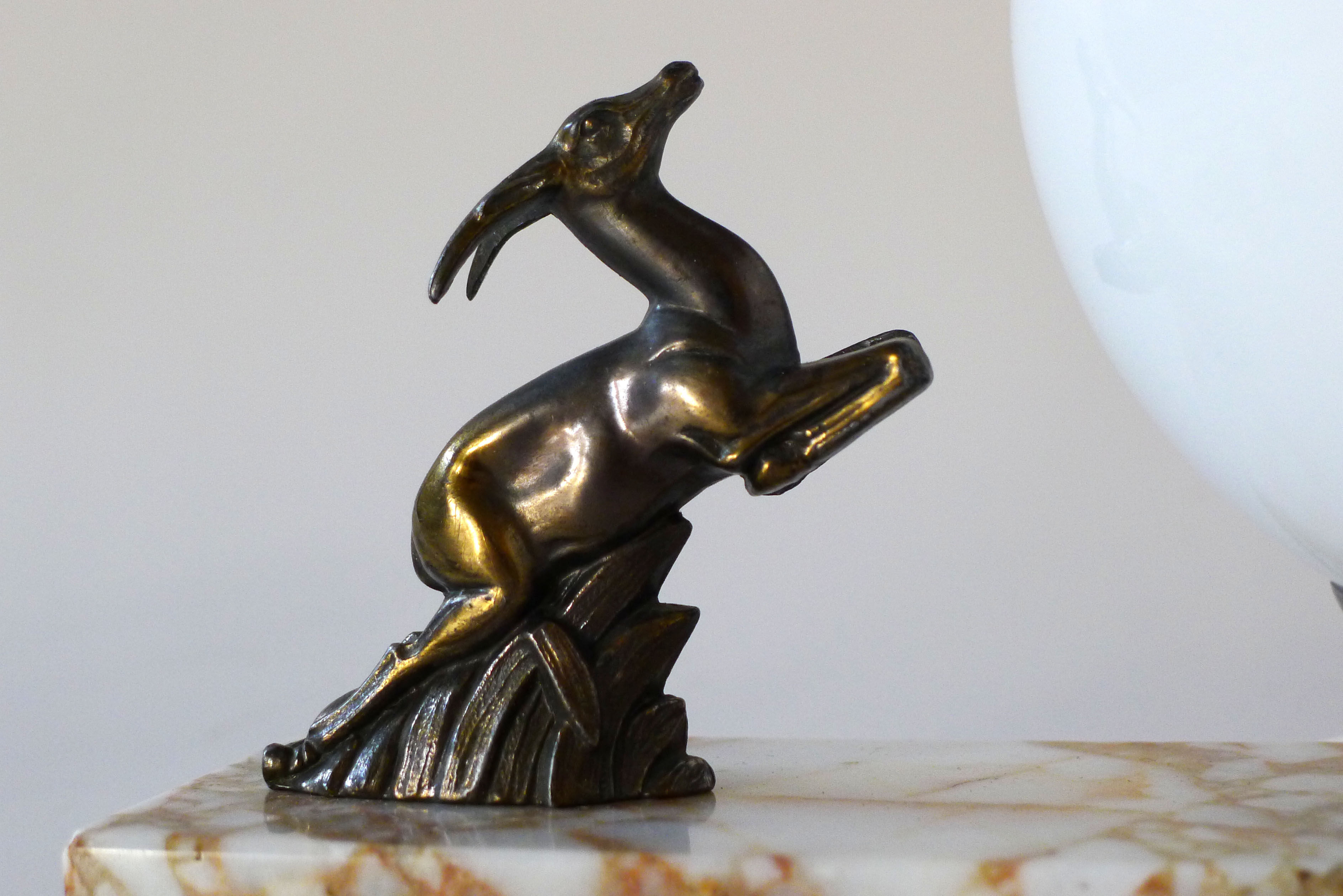 Art Deco lamp opalin globe on marble - gazelle