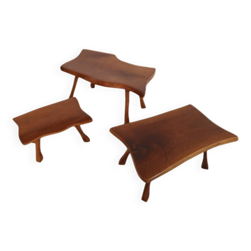Ensemble brutaliste de 3 tables