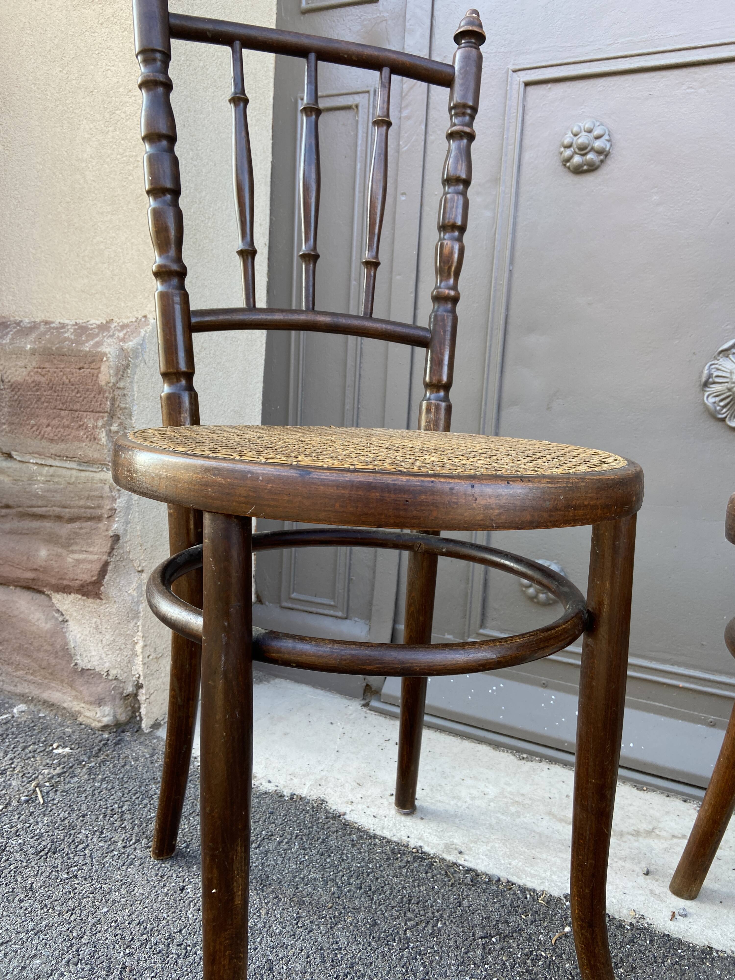 Set of 4 Mismatched pramed wood coffee bistro chairs