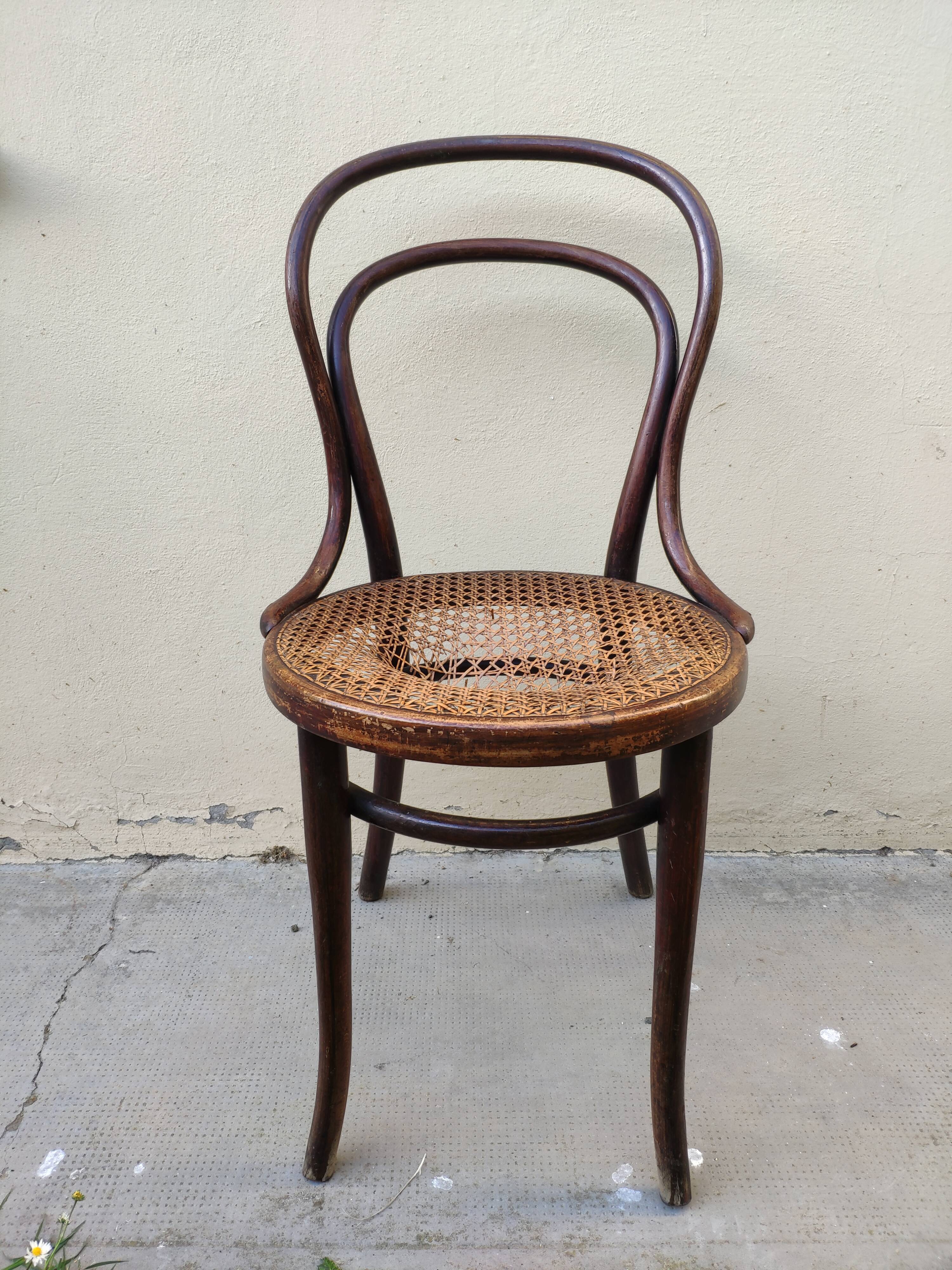 Thonet chair n°9 around 1888