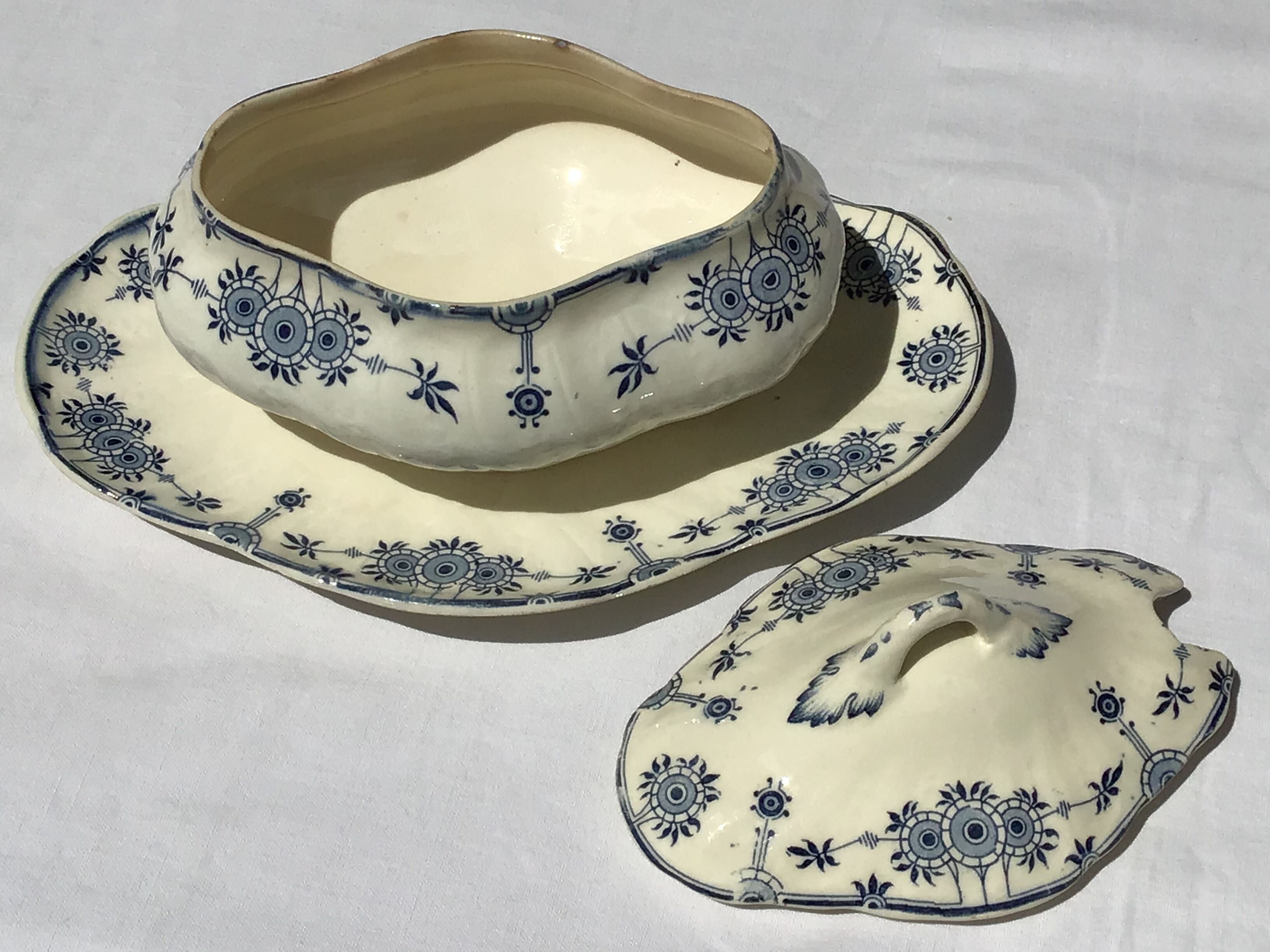 Saucière Terre de Fer Gien Copenhague bleu marine