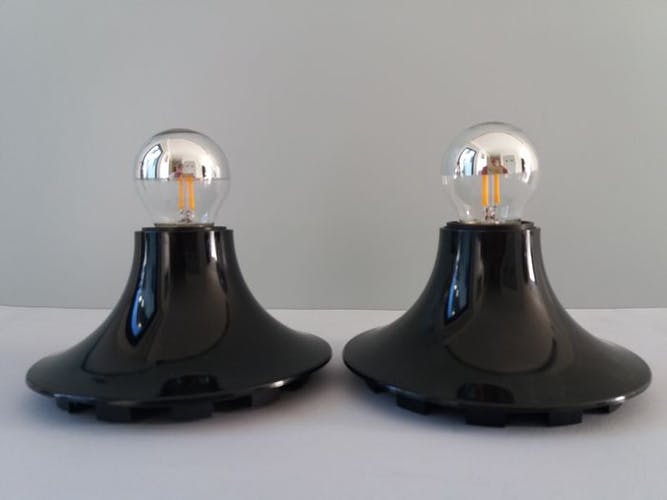 Pair of artemide "teti" wall lamps by Vico Magistretti