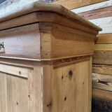 Parisian sideboard in pitch pine