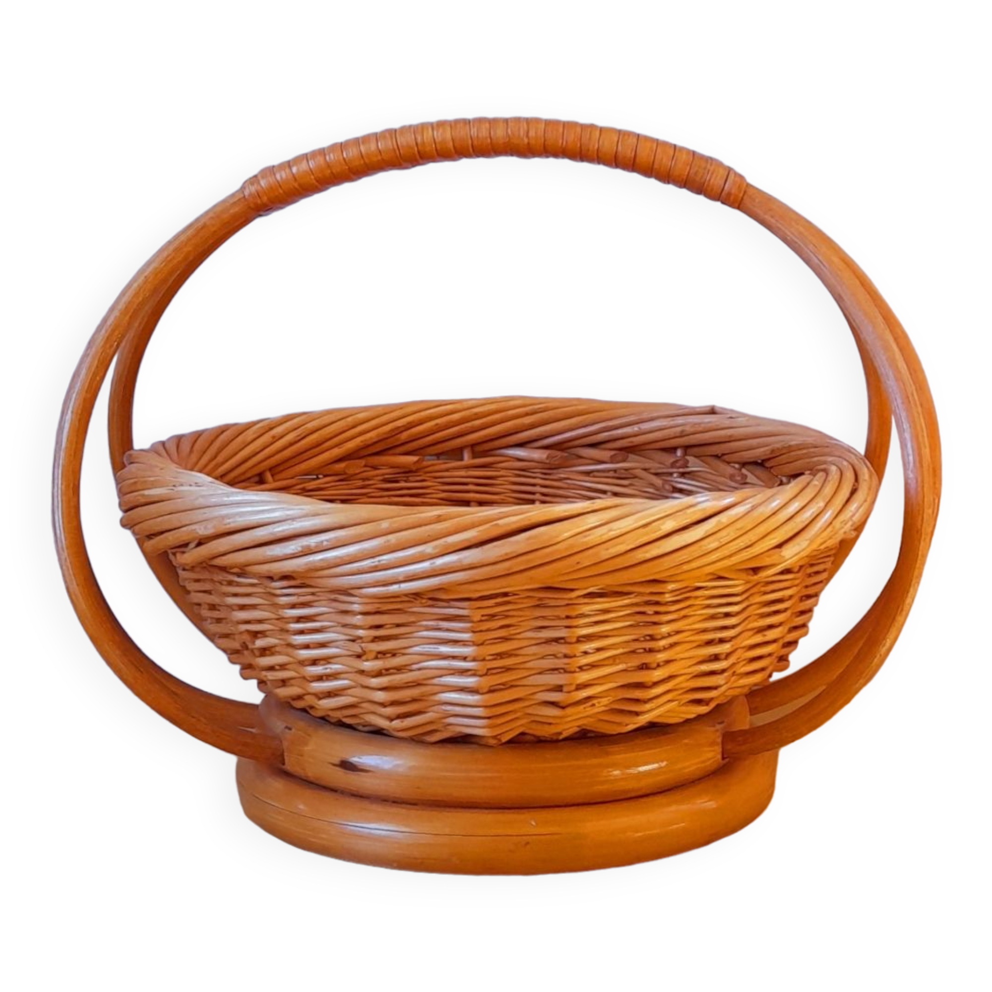 Rattan cut fruit basket 60s