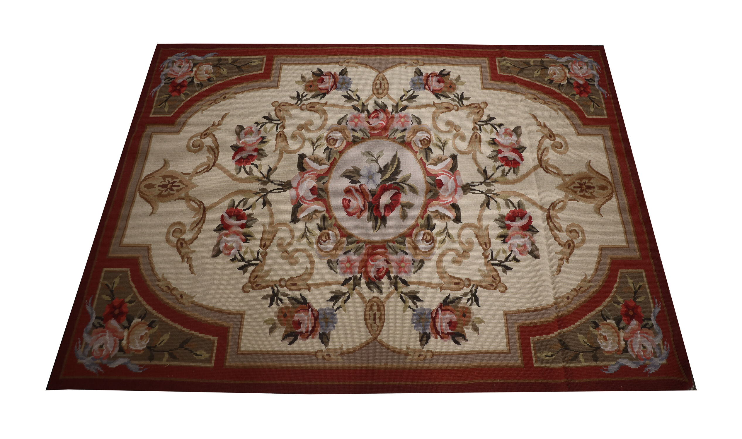 Handwoven Traditional Floral Wool Needlepoint Rug- 91x152cm