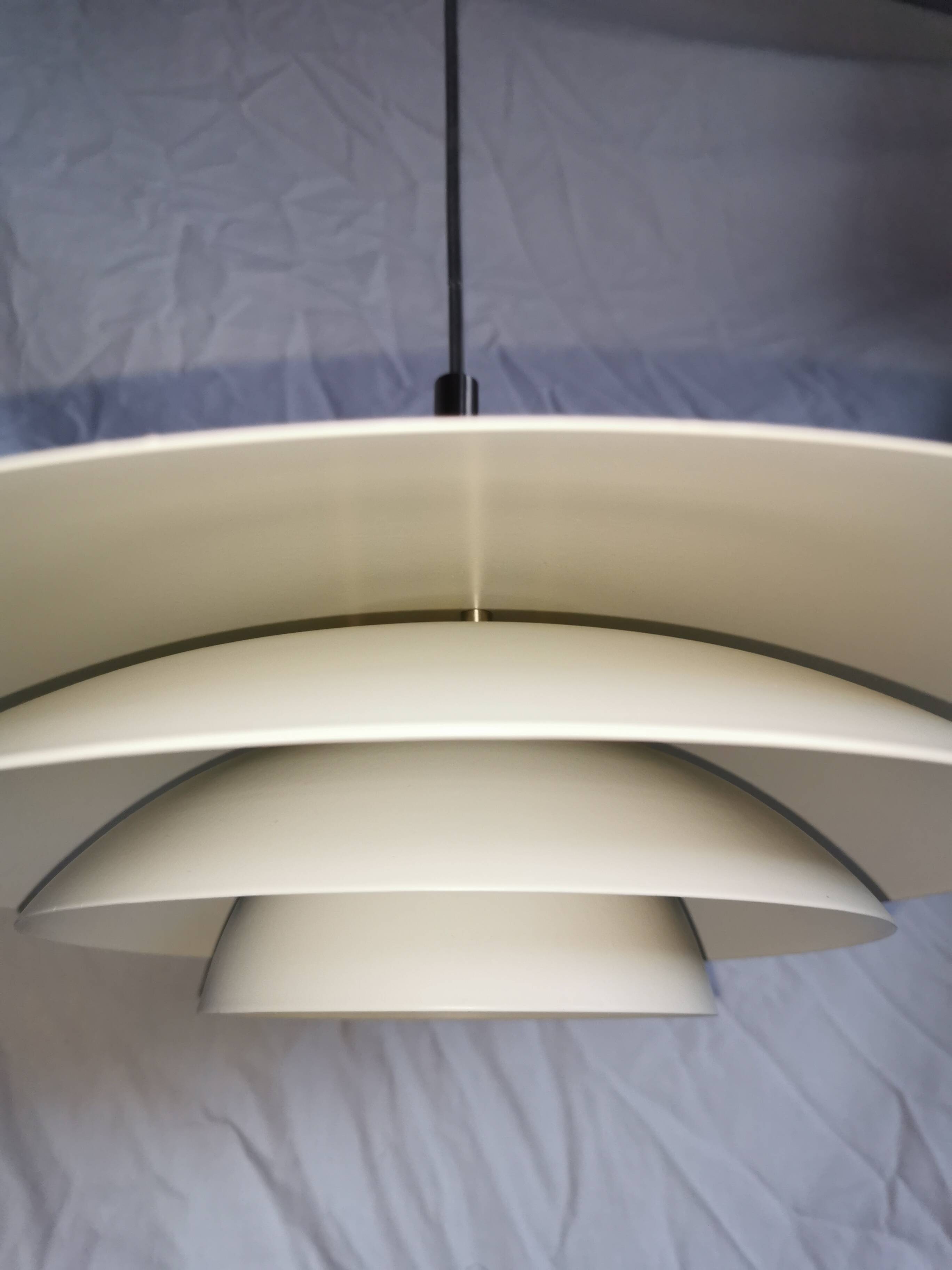 White pendant light, Scandinavian, space age, Poulsen style, 1990.