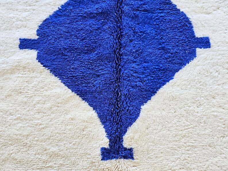 Handmade Berber rug 250cmx150cm