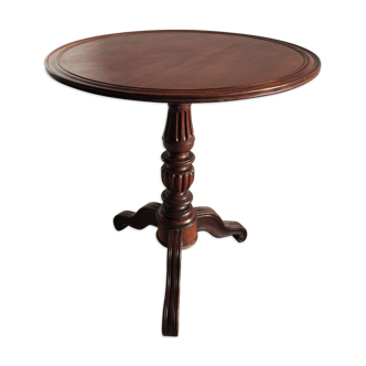 Mahogany pedestal table with tilting tray