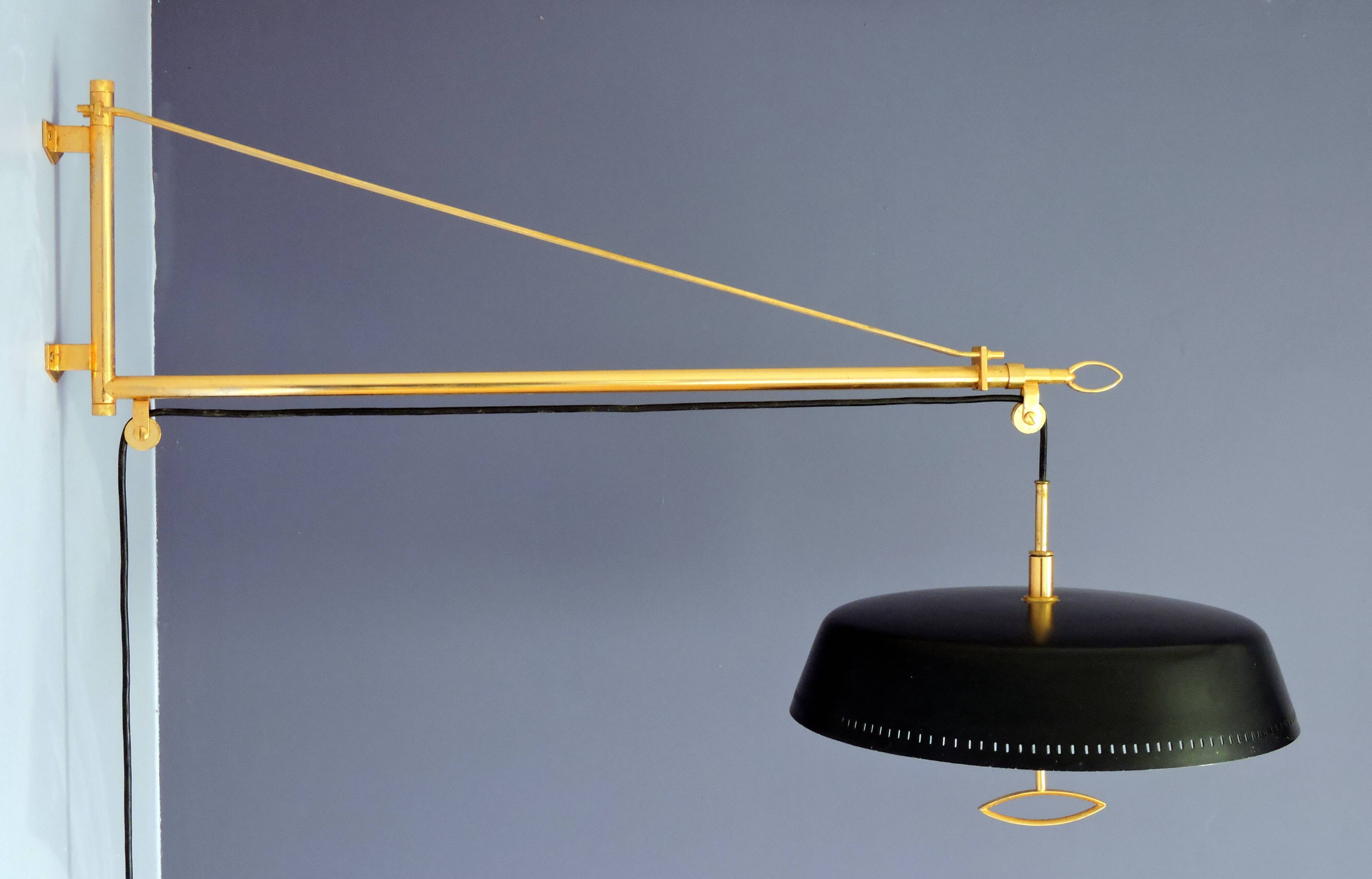 Wall lamp with telescopic counterweight Stilnovo brass