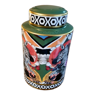 Ceramic pot by fancy design
