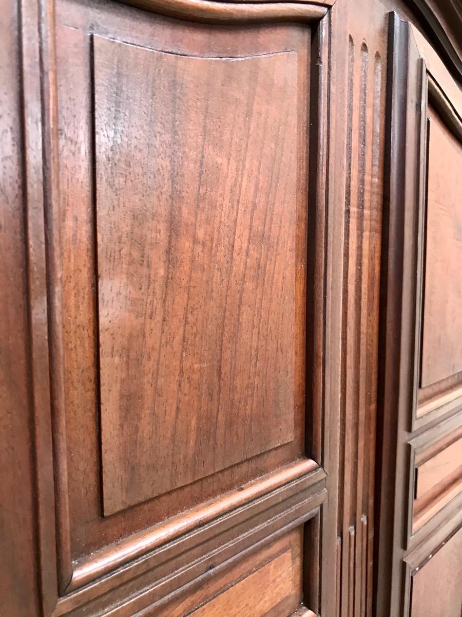 Small-scale model of a French cabinet