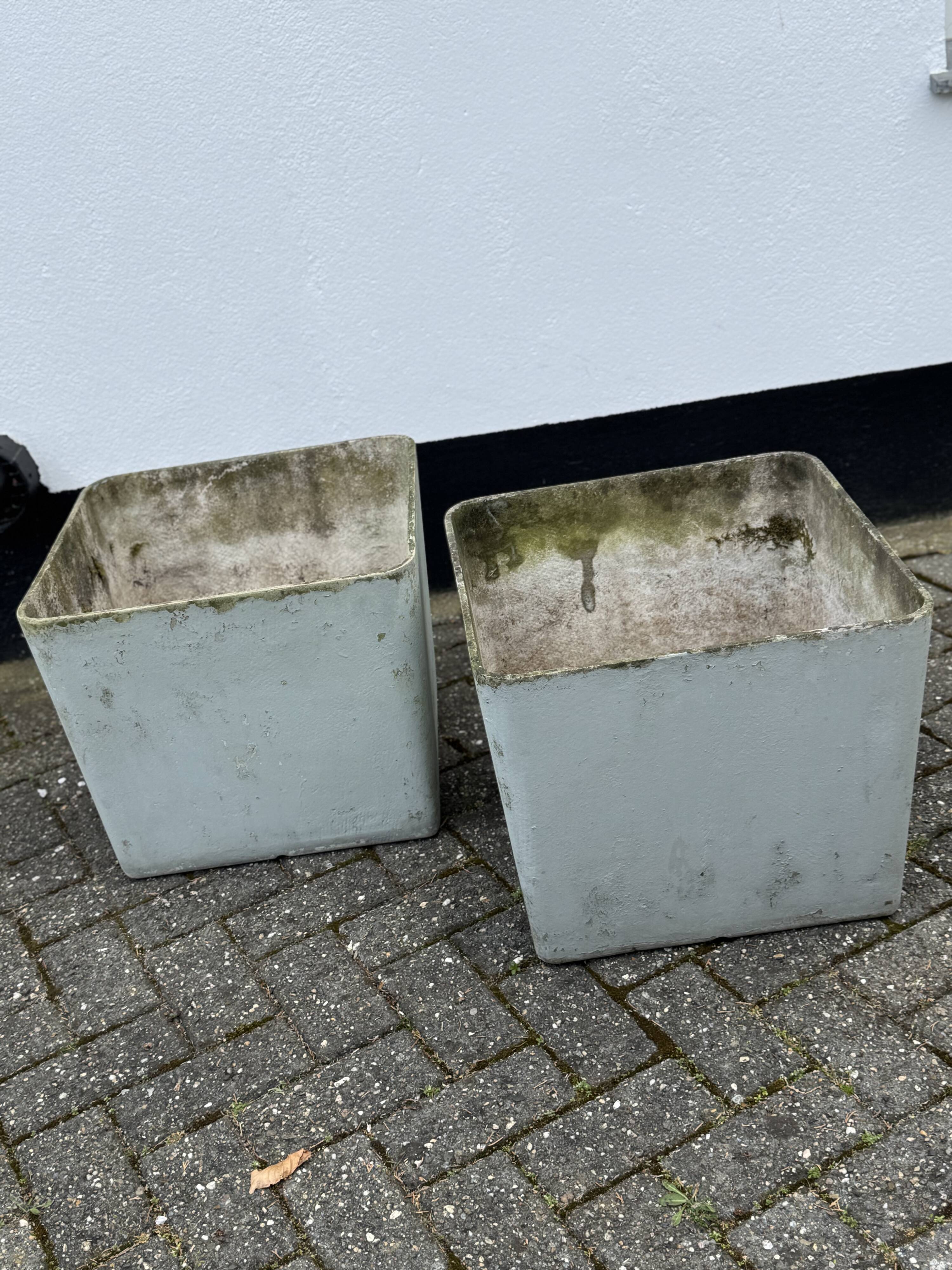 Paire de jardinières carrées