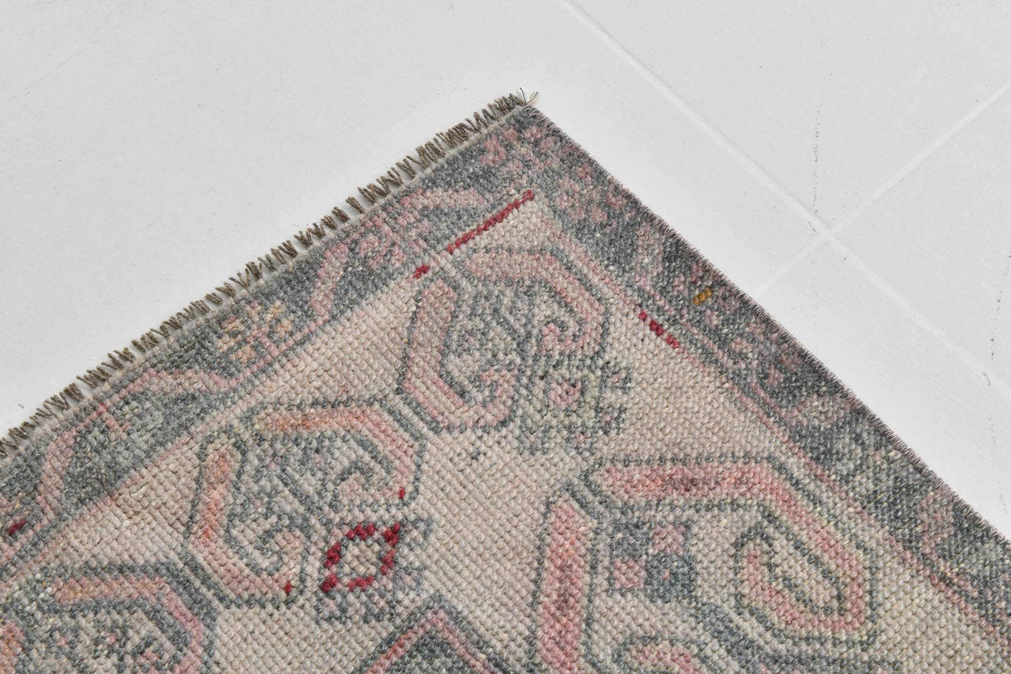 4x8 Soft Pink Geometric Handmade Vintage Rug, 128x242Cm