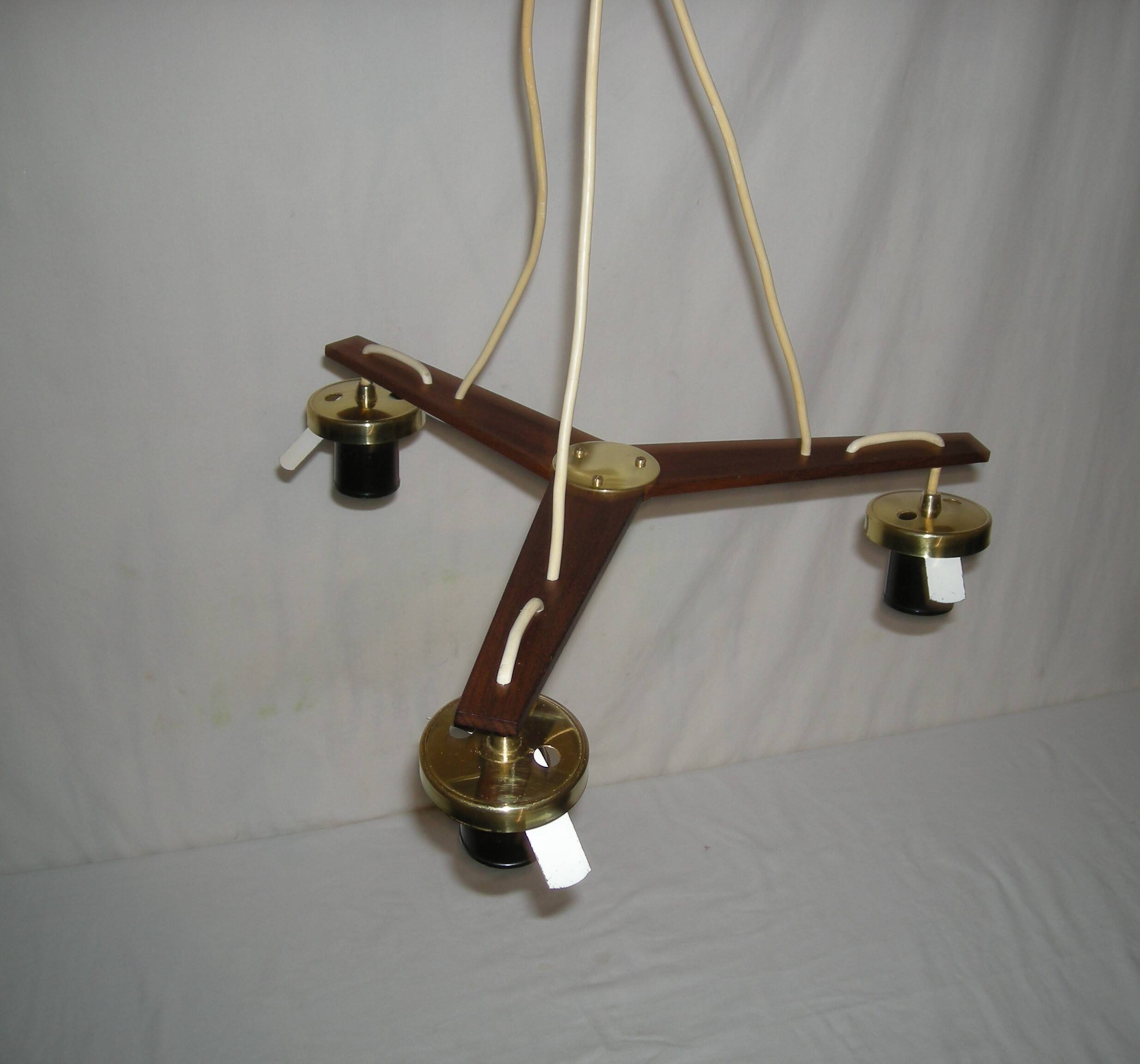 Suspension style scandinave des années 60