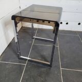End table with chrome foot and plexiglass top from the 70s
