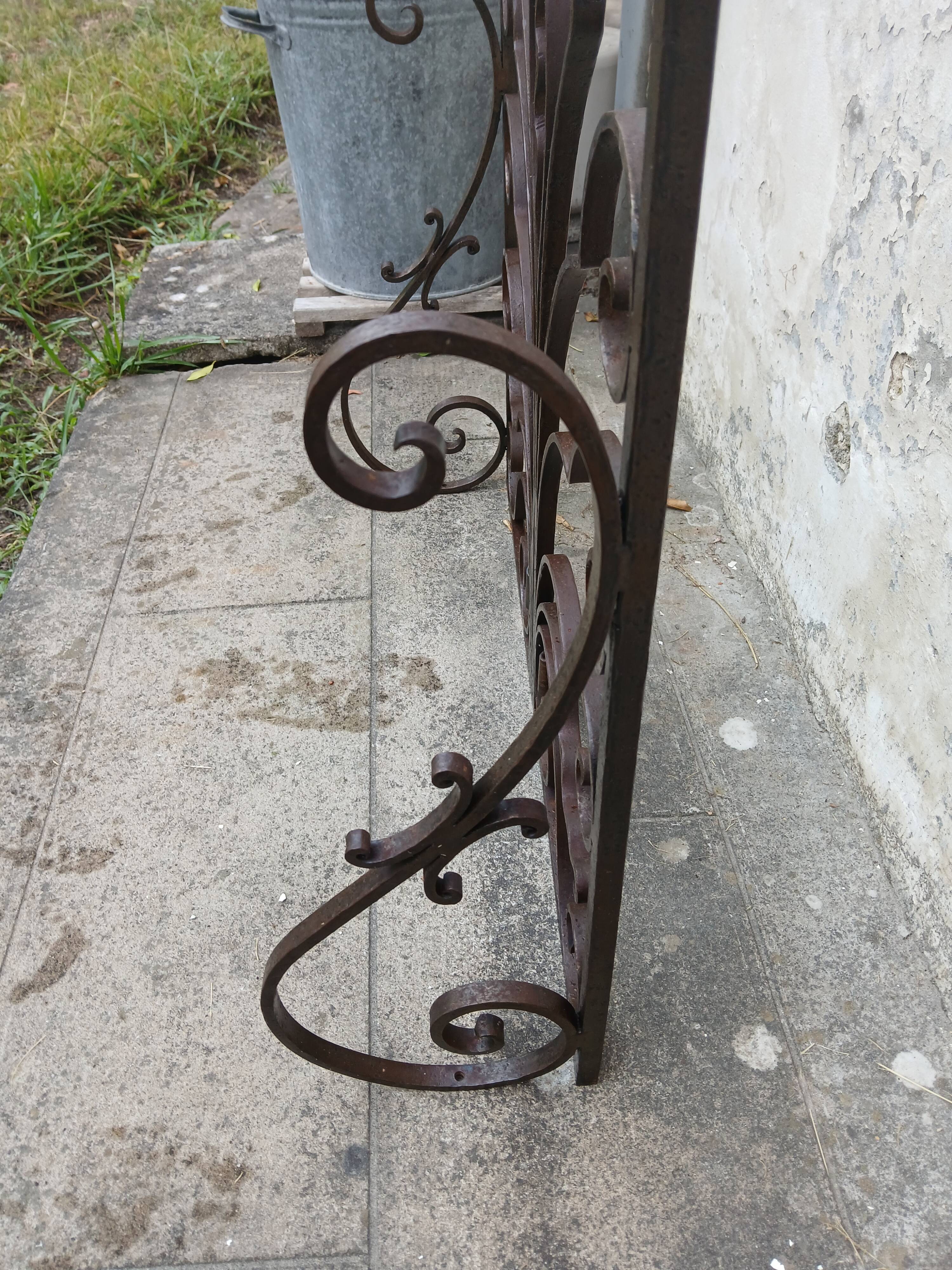 Art Nouveau wrought iron fireplace screen grate