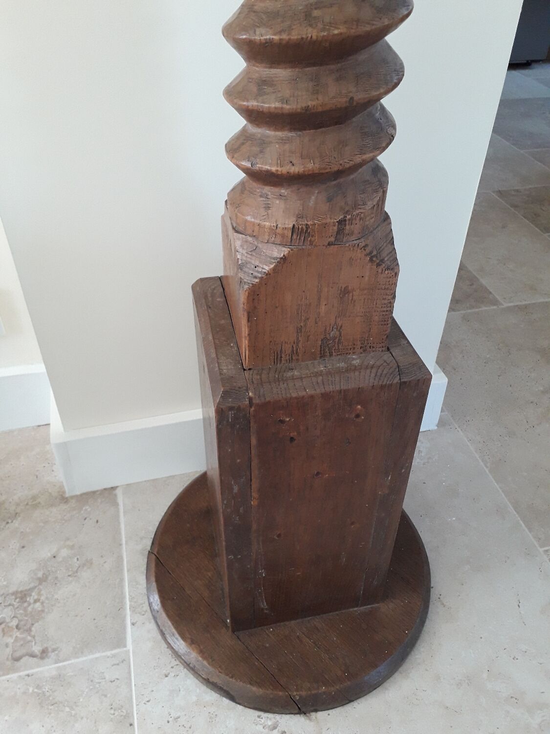 Fifth wheel press screw