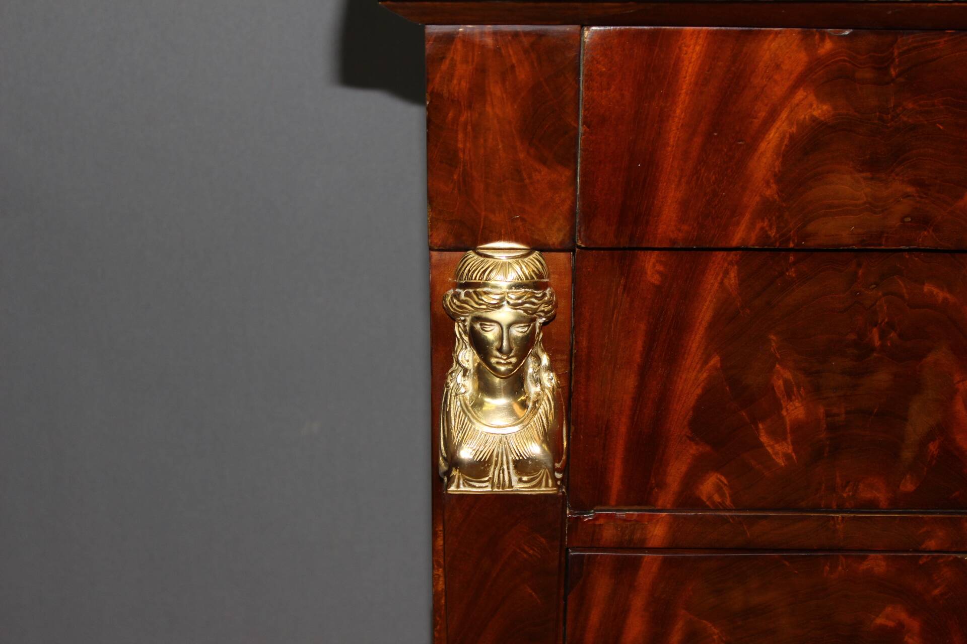 Commode Retour d'Egypte en acajou début XIX