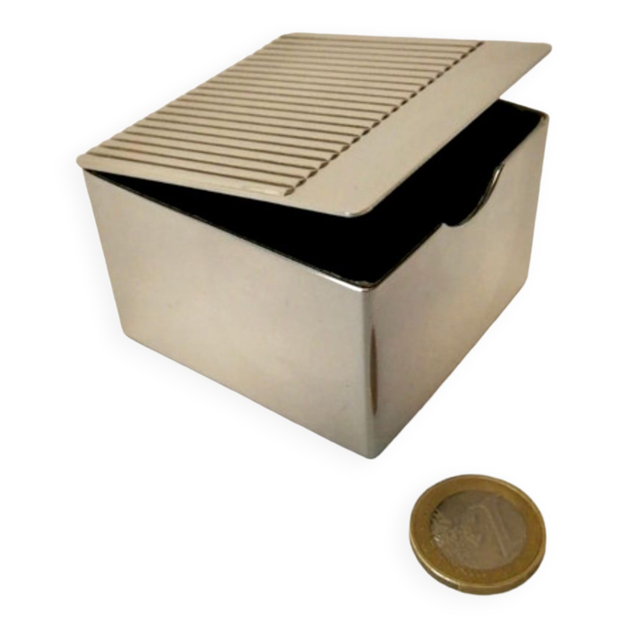 Boîte en acier design vintage 1970