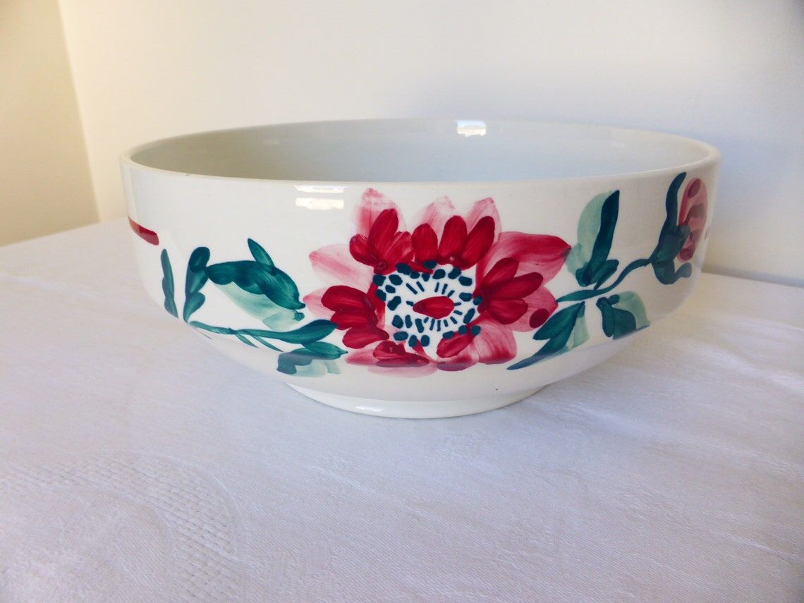 Vintage salad bowl from the Sarreguemines manufacture Model Monceau porcelain