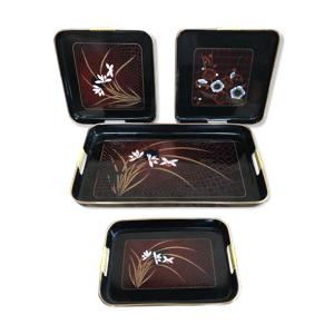 Lot 4 anciens plateaux