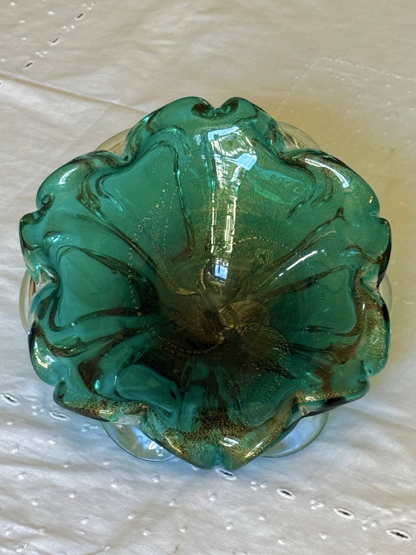Bowl / pocket emptier / glass centrepiece in Murano style from the 1970s.