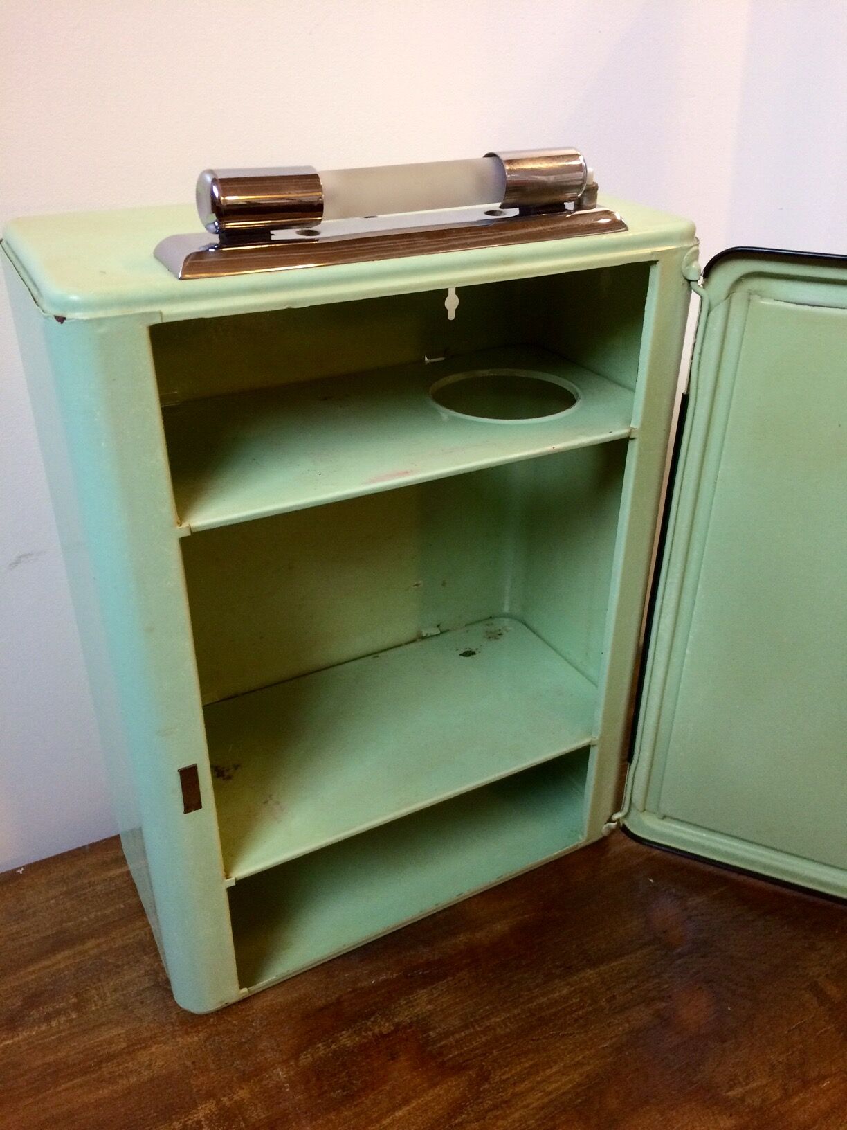 Armoire de salle de bain