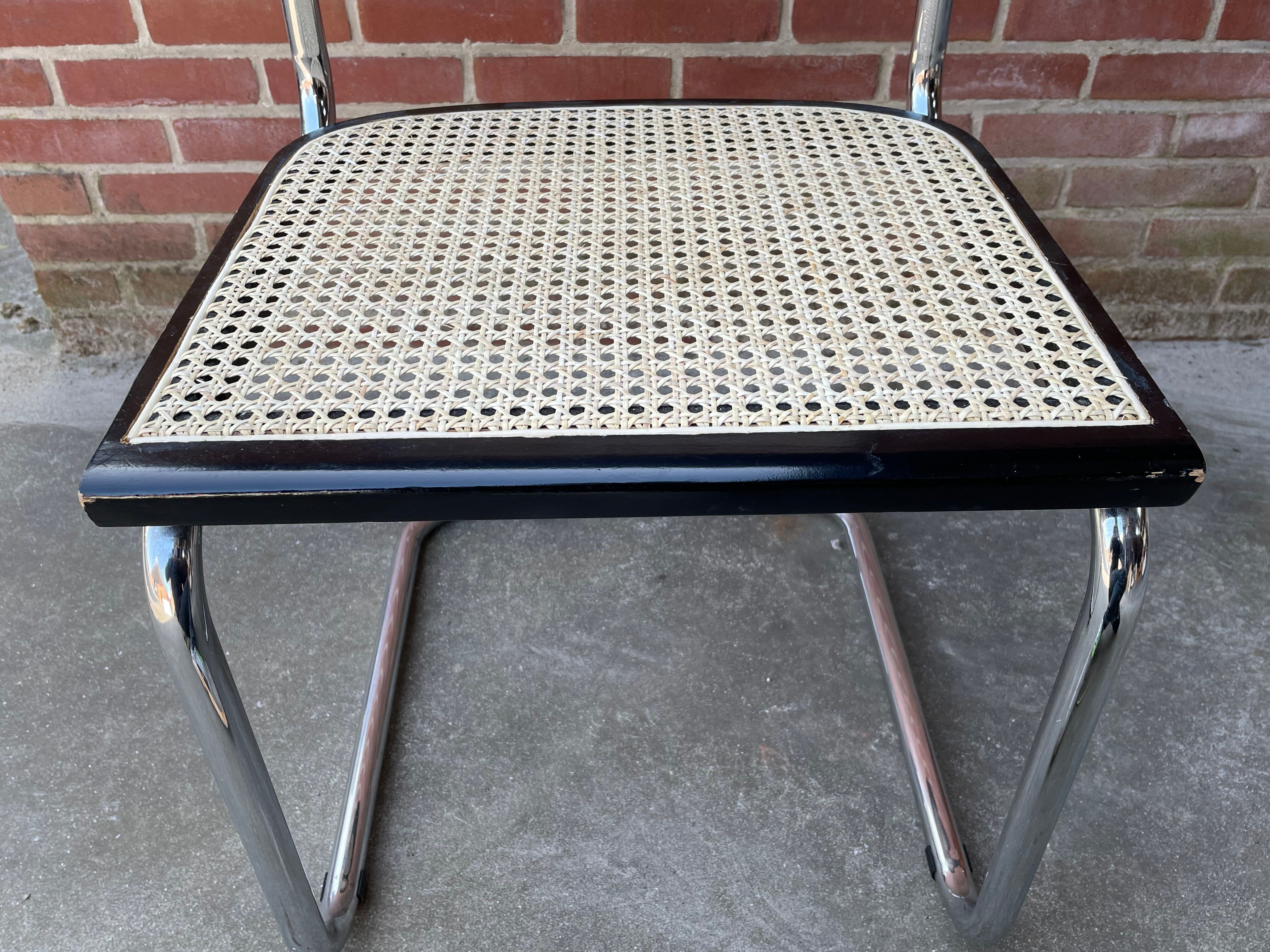 Ensemble de 4 chaises vintage modèle Cesca B32 en noir et chrome