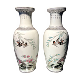 Pair of baluster vases with bird decoration in chinese porcelain