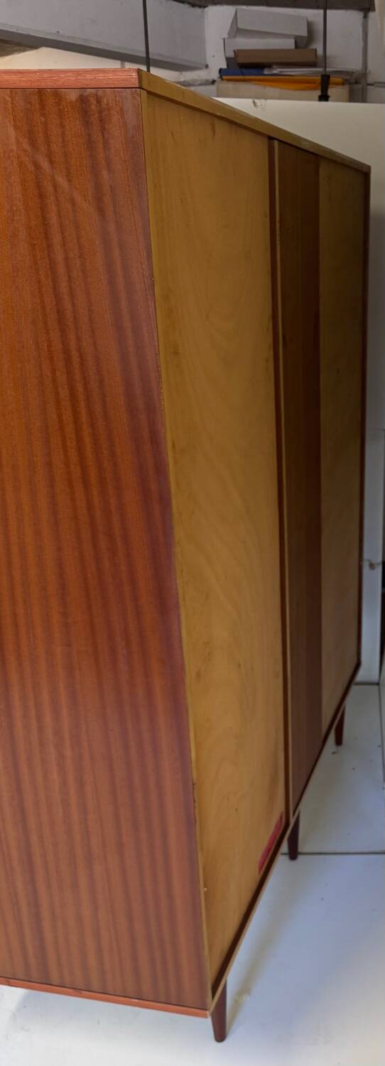 Armoire vintage scandinave