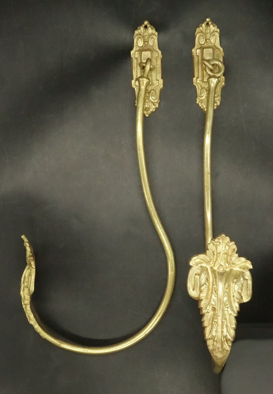 Pair of embrasses Louis XV style of the nineteenth