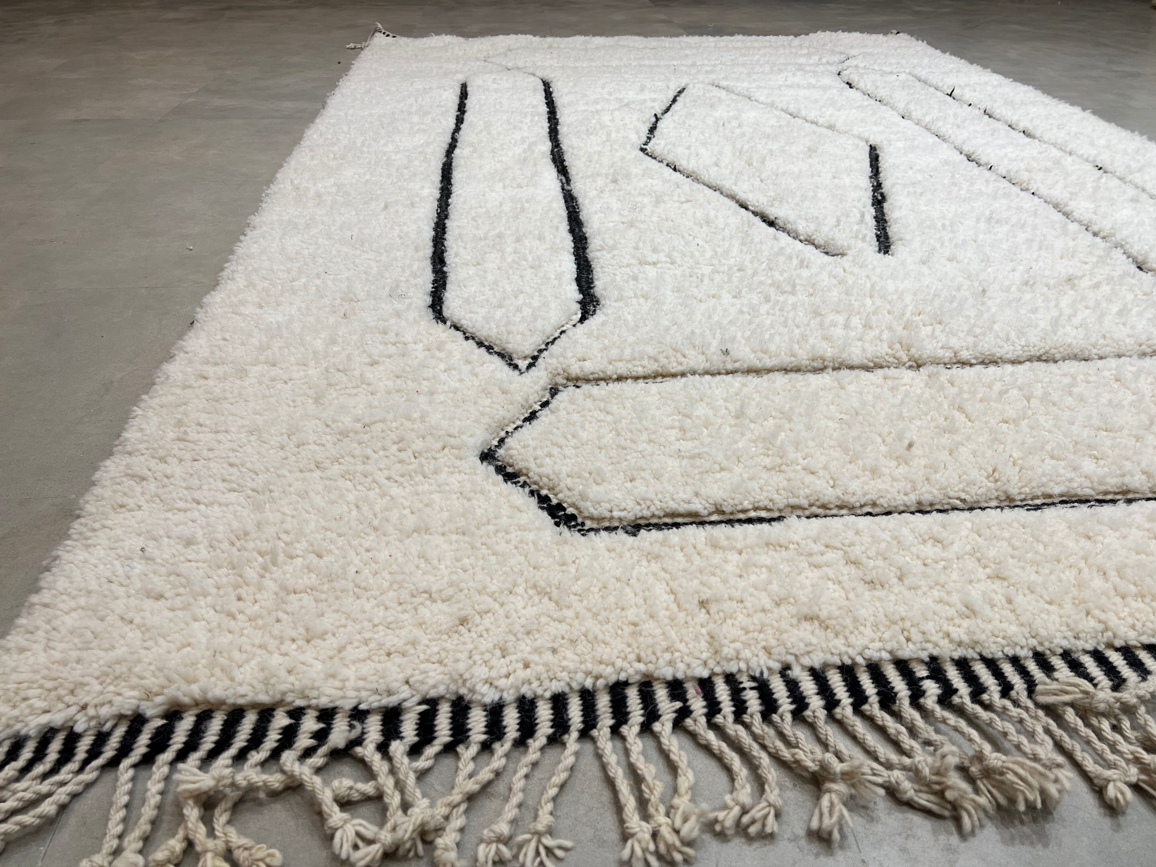 Carpet beniouarain relief  200x317cm