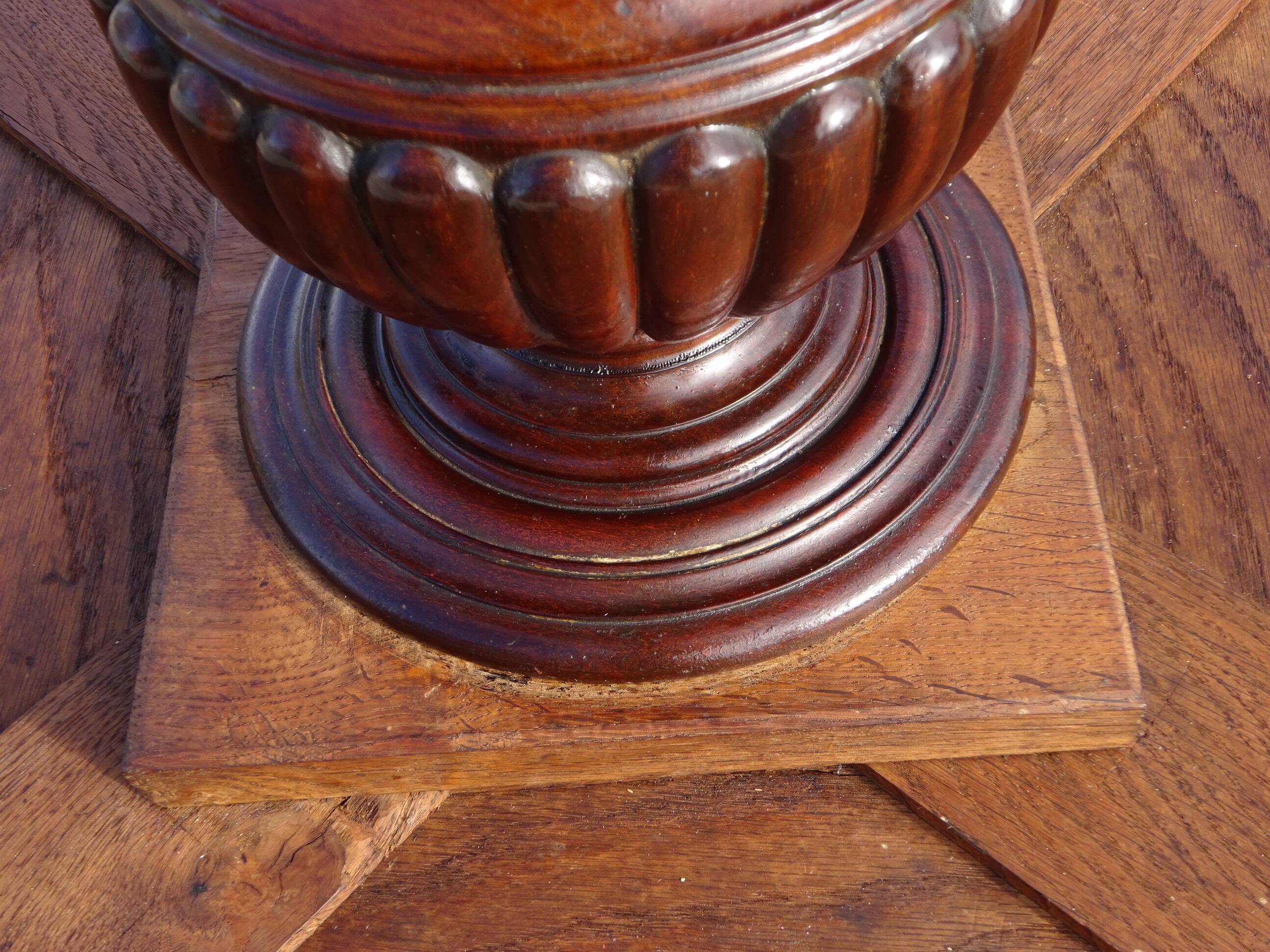 Empire guéridon, rotating marble top