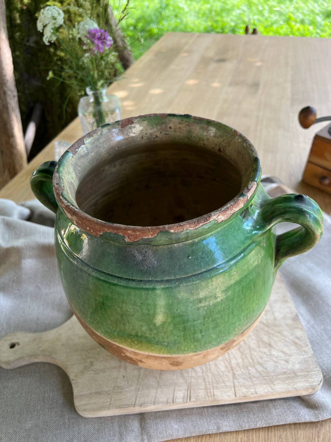 Glazed green confit pot