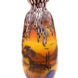 Vase Art Déco en verre peint et émaillé, signé Clio, circa 1920