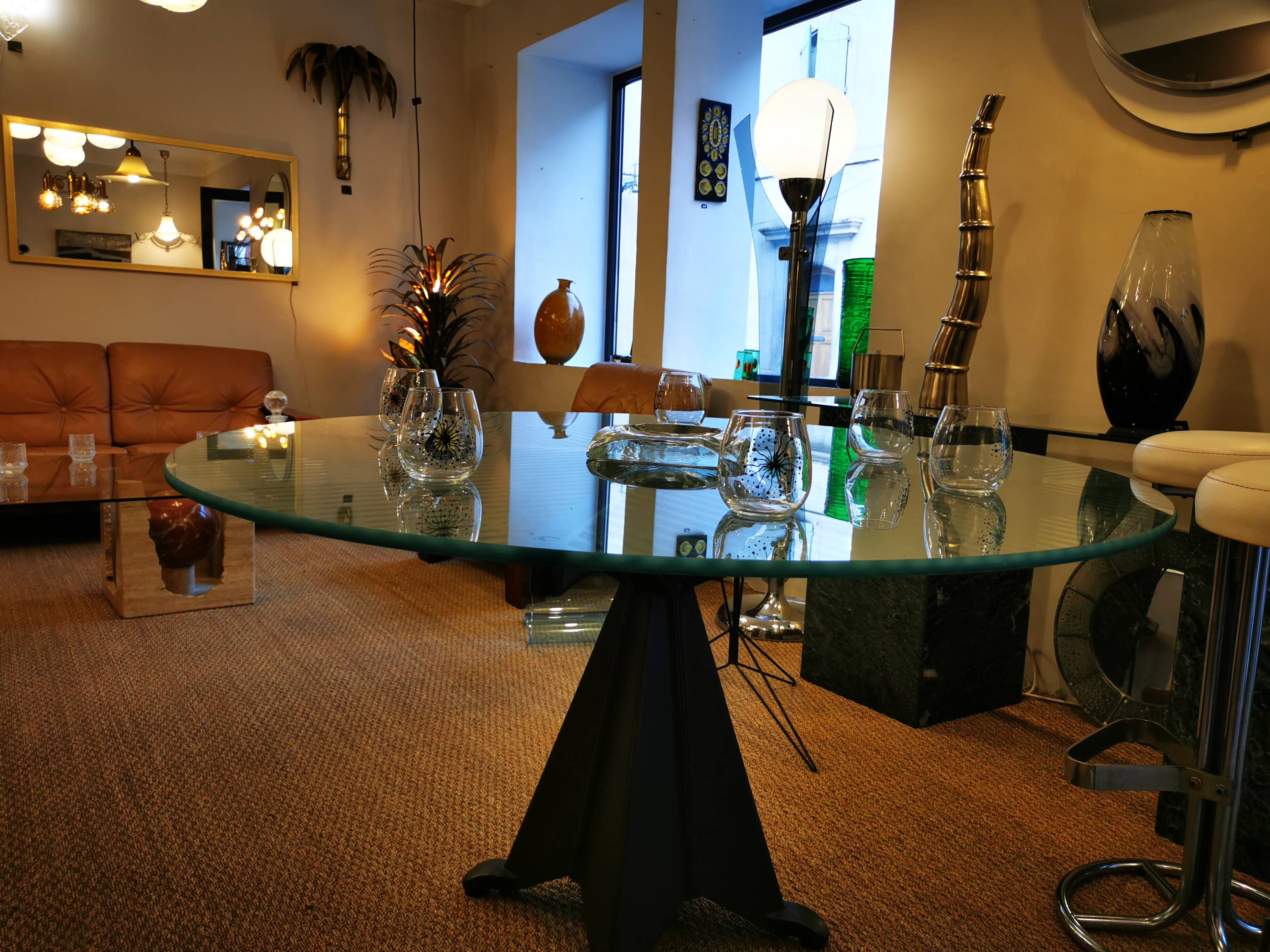 "Alada" designer dining table, Oscar TUSQUETS - 1980s