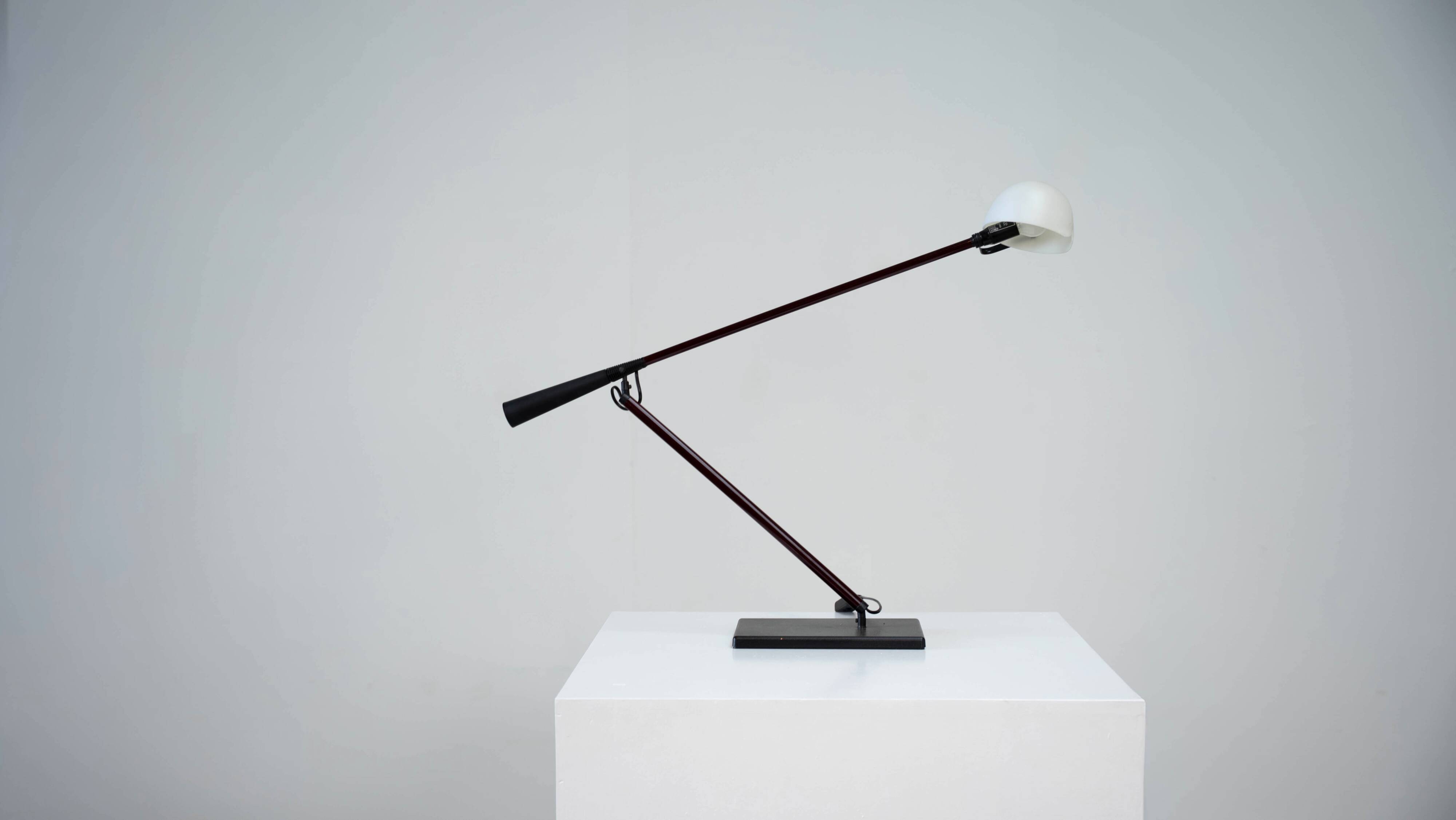 Paolo Rizzatto for Arteluce model 613 Table lamp