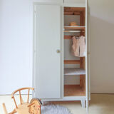Armoire vintage