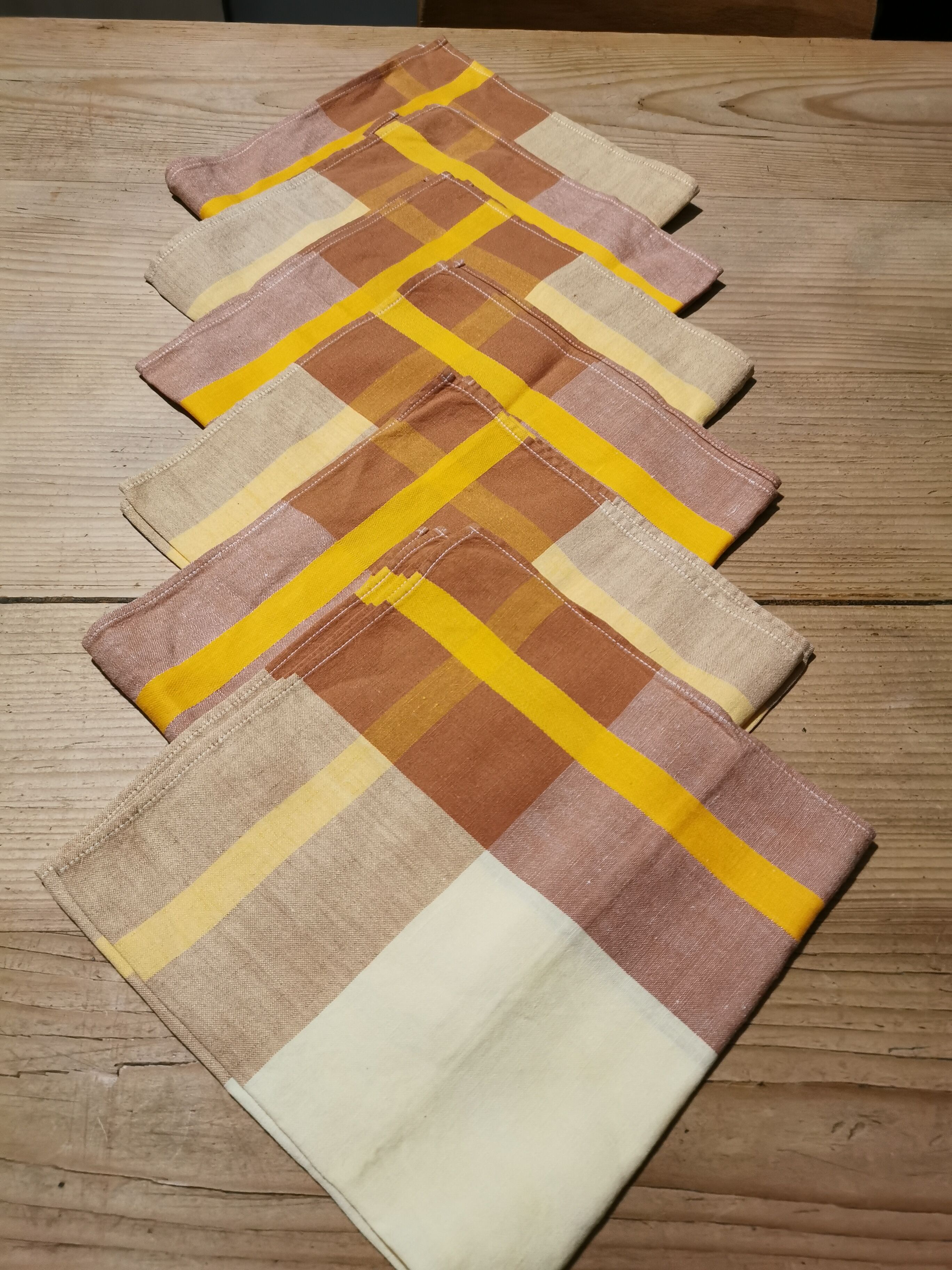 Set of 7 vintage napkins