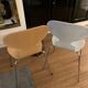CHAISES ANT ARNE JACOBSEN
