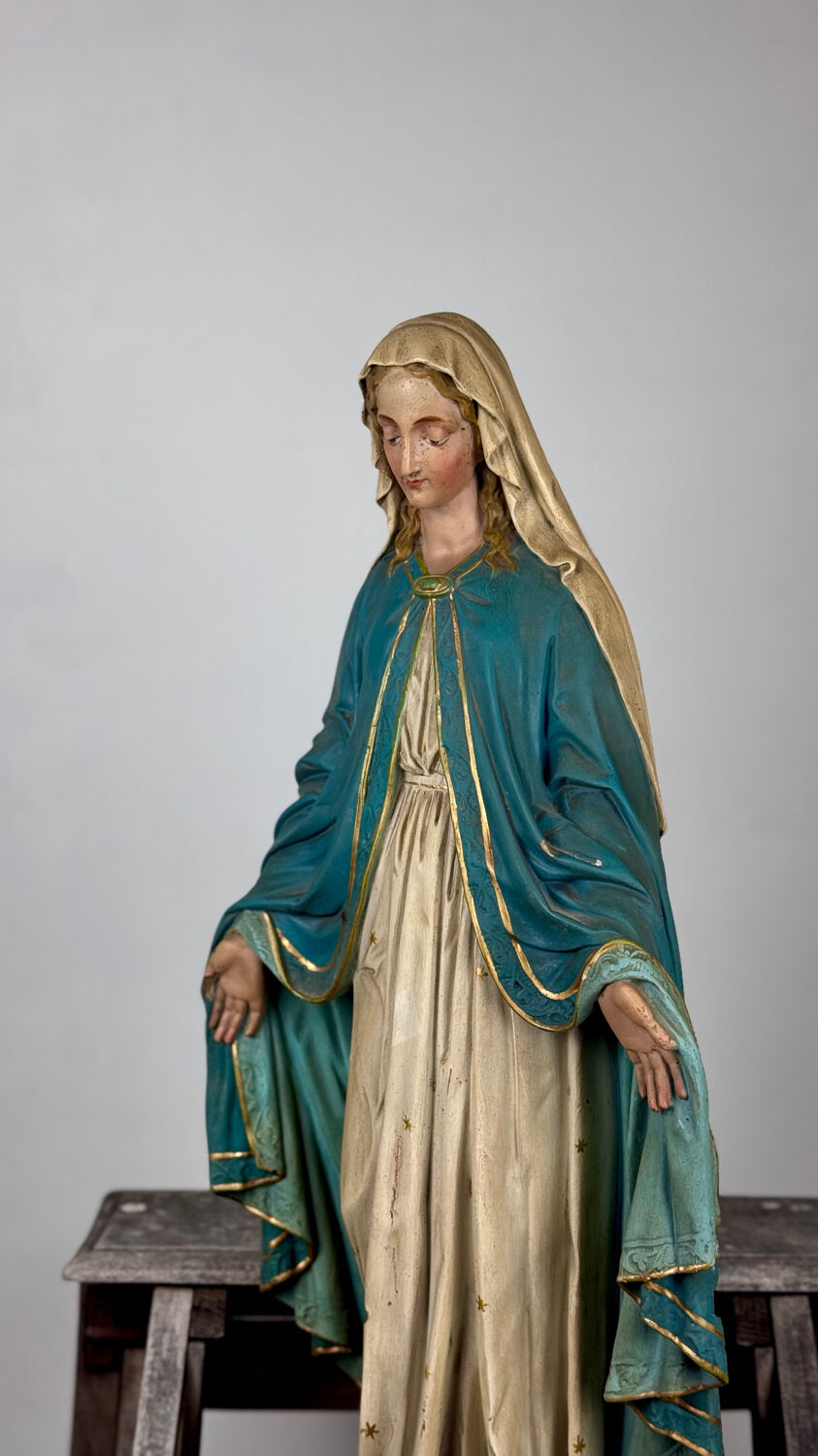 Statue of the Immaculate Virgin Mary, 19th century.