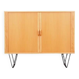 Armoire en frêne, design danois, années 1970, production : Danemark