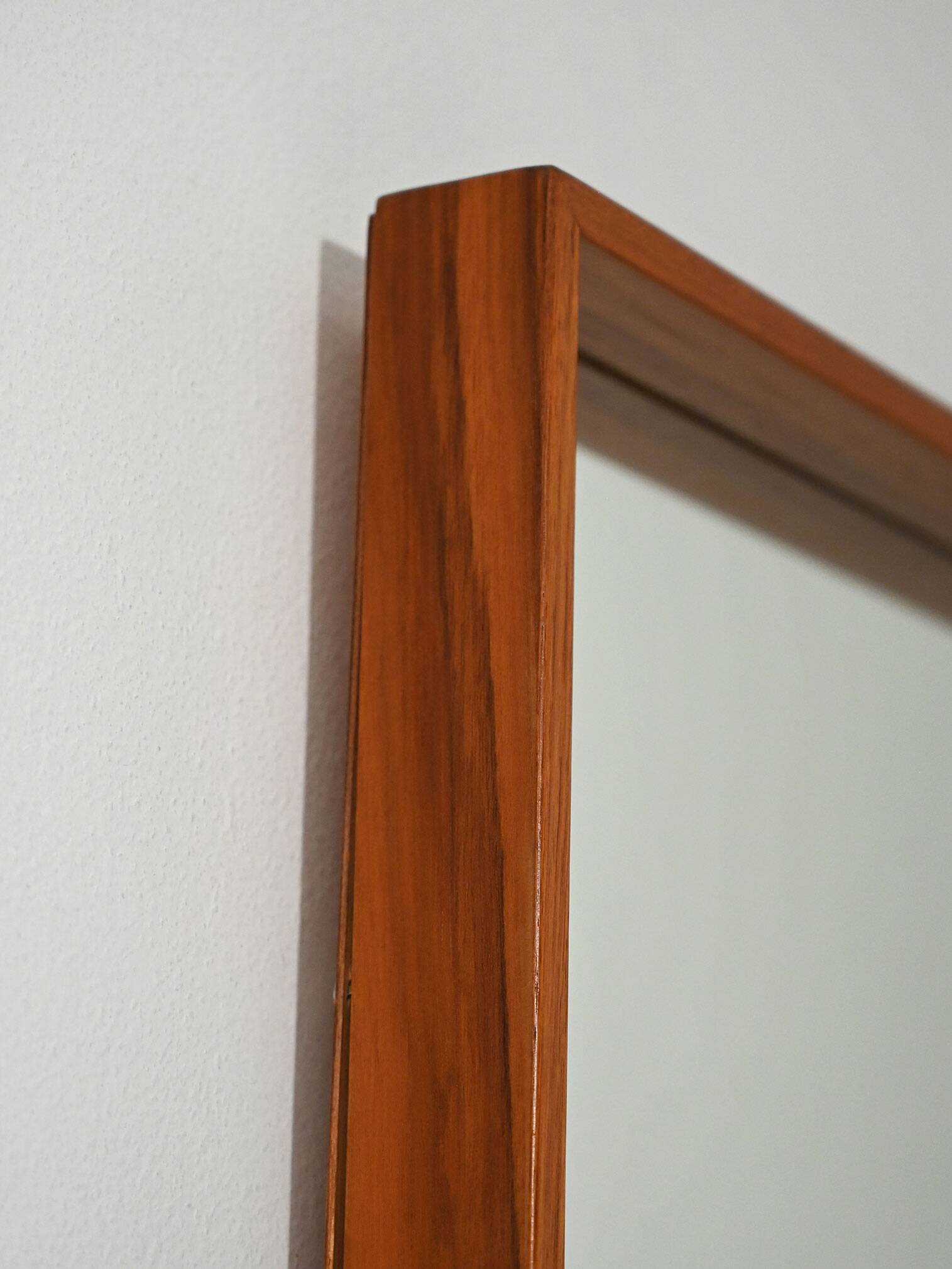 Miroir en teck suédois des années 1950-60